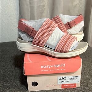 Easy Spirit Tristen Sandal in Medium Pink